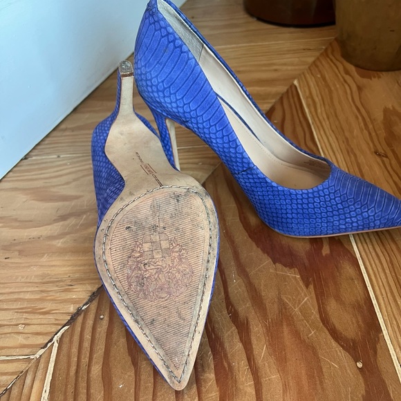 Vince Camuto Kain Atlantic Blue Pointed Heel - Picture 3 of 5